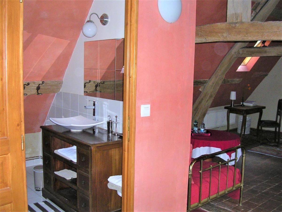 La Maison Des Aubees Remalard Exterior photo